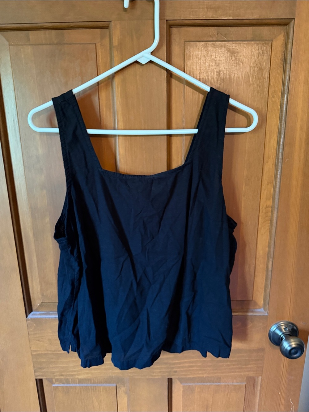 Time and Tru Black Scoop Neck Tank Top